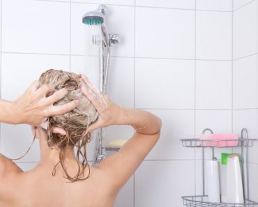 Bathroom singing soothes the nerves and elevates the spirits. (Credits: Di Studio/Shutterstock)