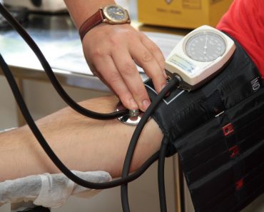 blood pressure sphygmomanometer aneroid