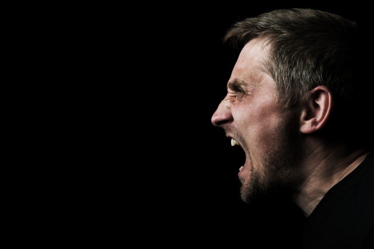 Can You Really Break A Glass By Screaming? » ScienceABC