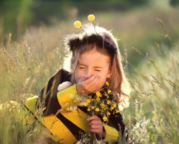 Why Does Staring At A Bright Light Cause Some People To Sneeze?