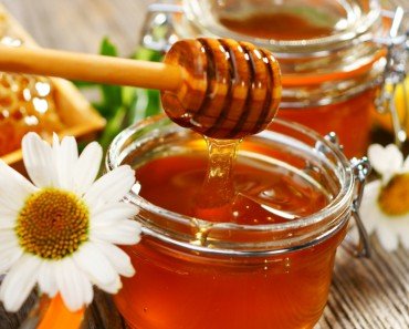 How Does Smoke Affect Honey Bees