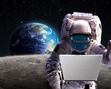 Internet astronaut