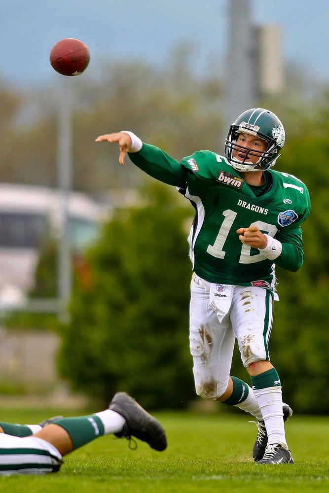 Quarterback jogando