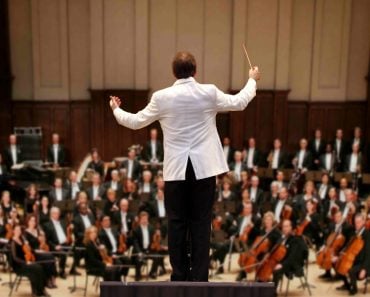 orkestra Music conductor