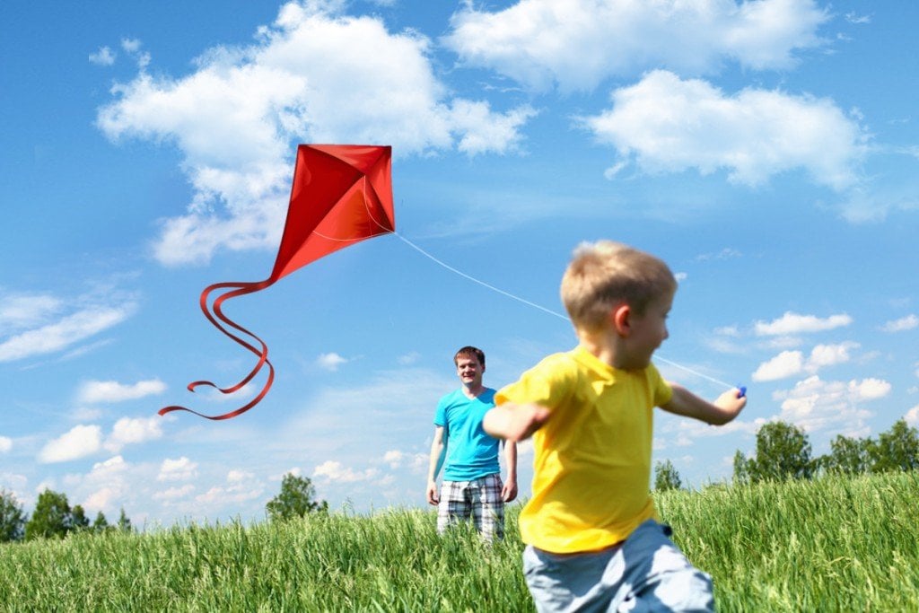 Kite flying boy game