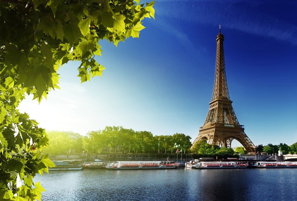 Seine in Paris with Eiffel tower in sunrise time