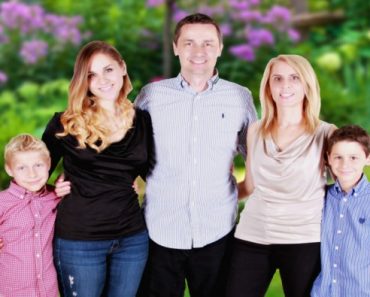 Age define personality family photo