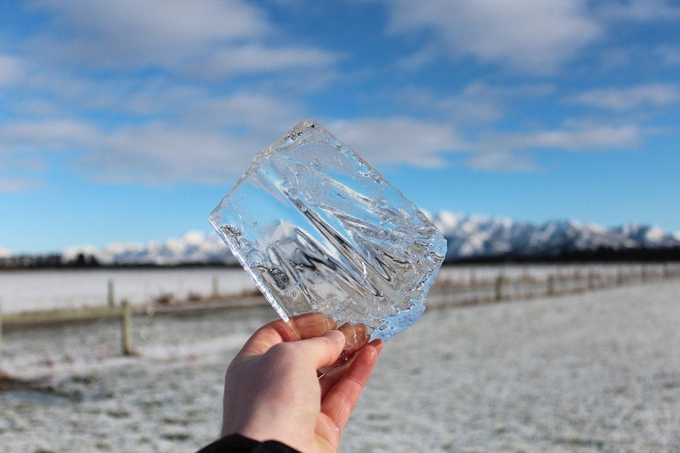 Capa de hielo transparente