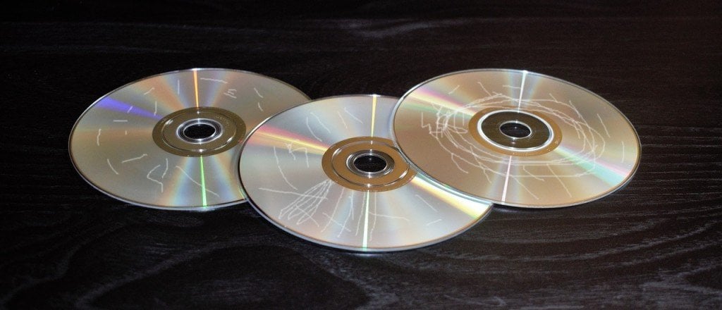 How Does A Compact Disc (or DVD) Work? - ScienceABC