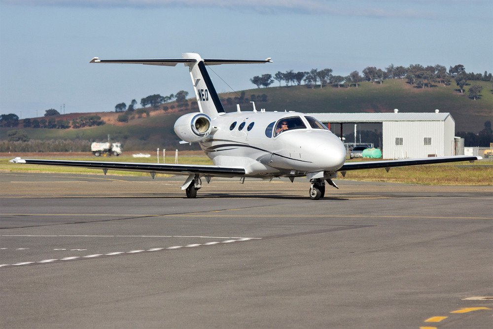 How Do Pilots Steer Their Aircraft While Taxiing On ...