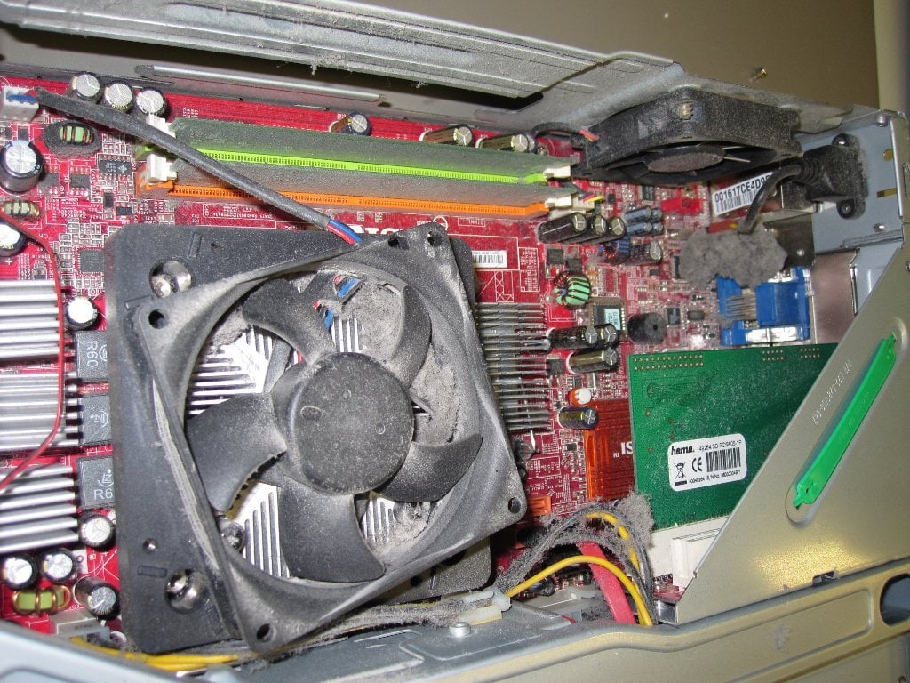 Can Dust Slow Down A PC? How To Clean Computer From Dust?