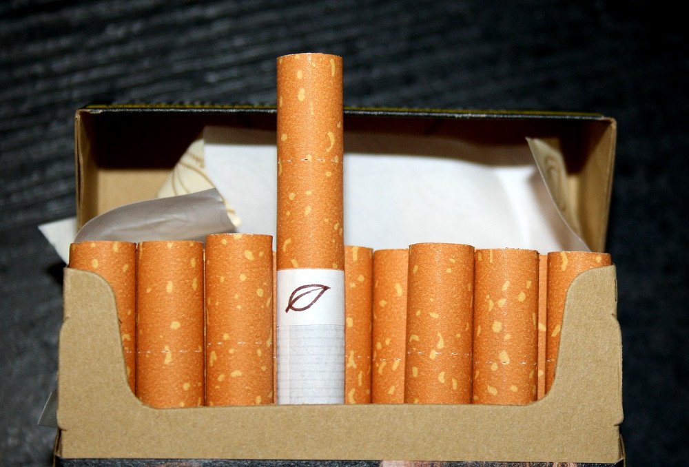 Cigarros na caixa