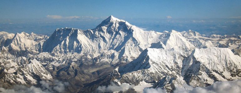 Mount Everest as seen from Drukair2