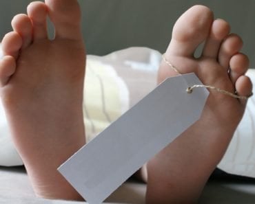 Morgue feet toe dead death body