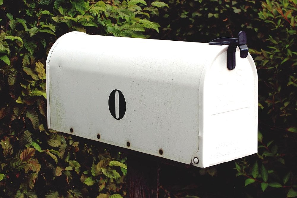 Zero on mail box