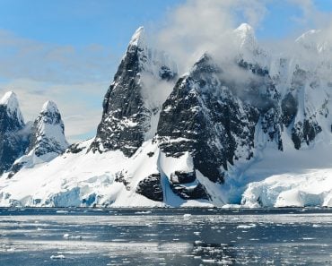 Mountains ice bergs antarctica berg