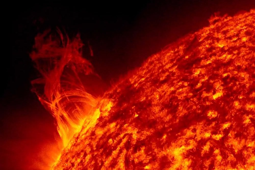 What Are Solar Winds? How Are They Different From Solar ...