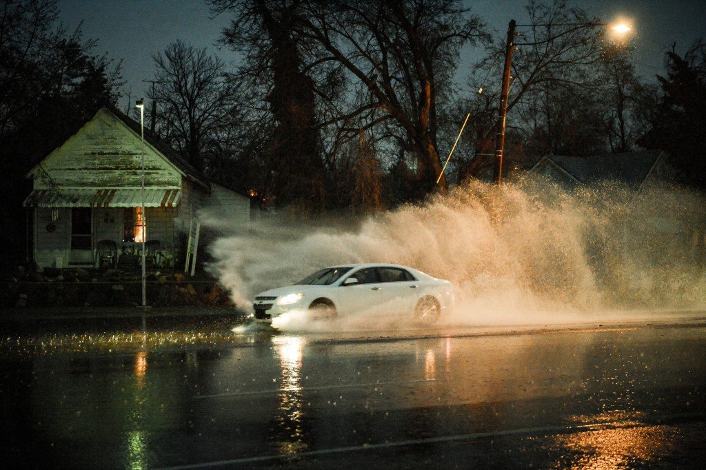 carro na estrada