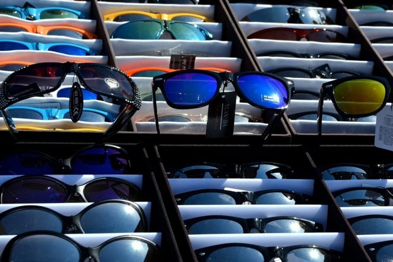 How Do Sunglasses Protect Your Eyes? » ScienceABC