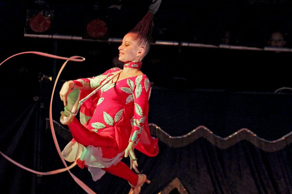 hair hanging, circus, dance, performance