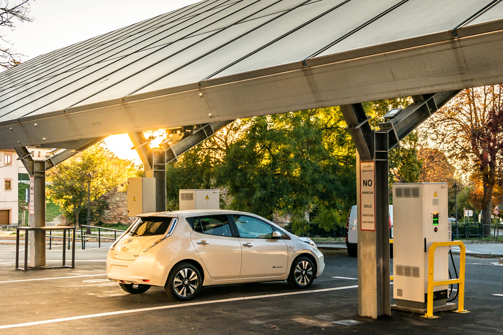 Car charging station for self-sufficient and first photovoltaic panels in Europe. it is also free( Juan Enrique del Barrio)s