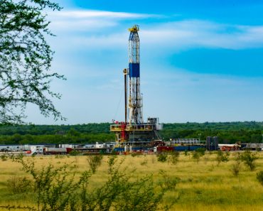 Fracking An American Shale Well(FreezeFrames)S