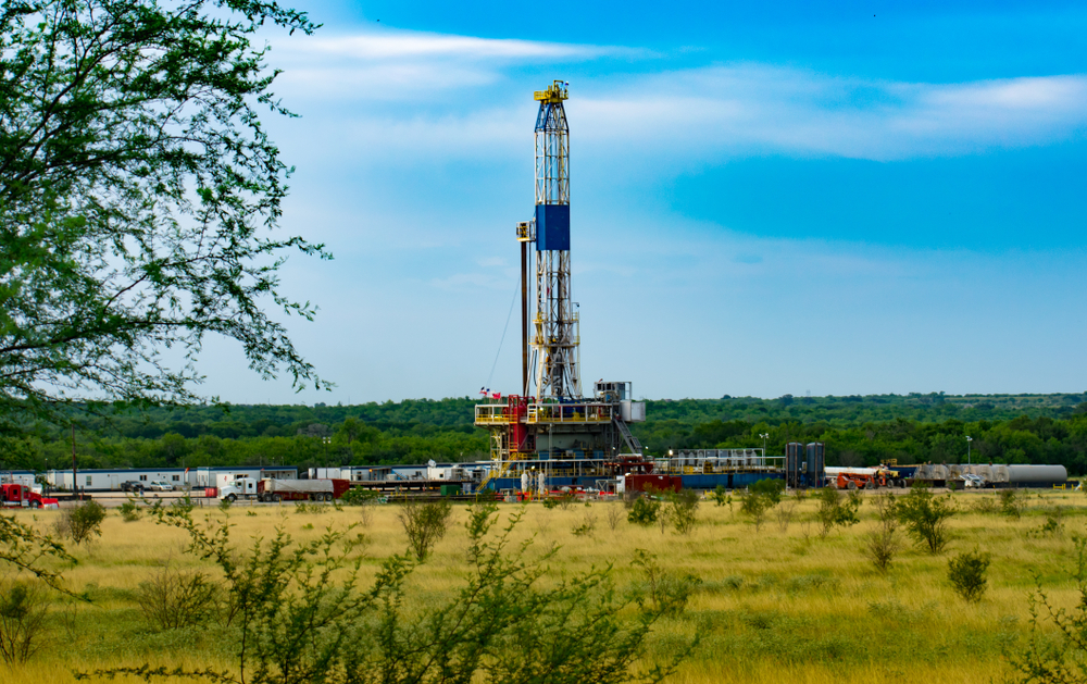 Fracking Definition, Working, Examples, Pros and Cons