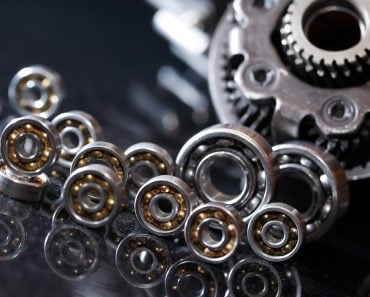 Set of various gears and ball bearings(cosma)s