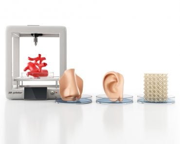 Concept of bioprinting of tissues and organs on white background. 3D illustration(Iaremenko Sergii)s
