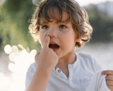 nostril-finger-nose-picking-child-emotion-lifestyle-childhood-kid-background-outdoor-happy-people-boy_t20_zWkJkX