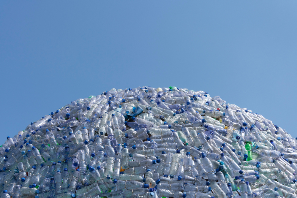 Semicircular,Mountain,Of,Plastic,Waste,,Plastic,Bottles,With,A,Beautiful