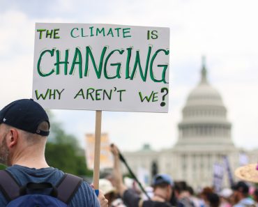 Washington,,Dc,-,April,29,,2017:,Thousands,Of,People,Attend