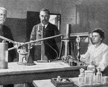 Mr,And,Mrs,Curie,In,Their,Laboratory,,Vintage,Engraved,Illustration.
