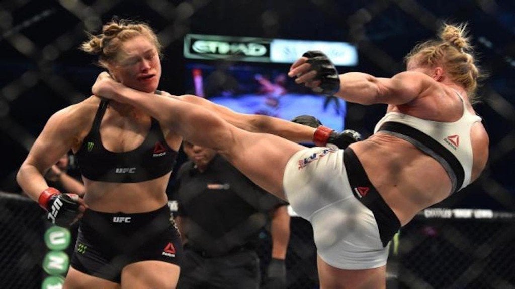 ronda rousey knocked out
