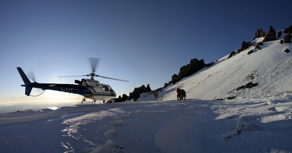 helicopter rescue in mountains