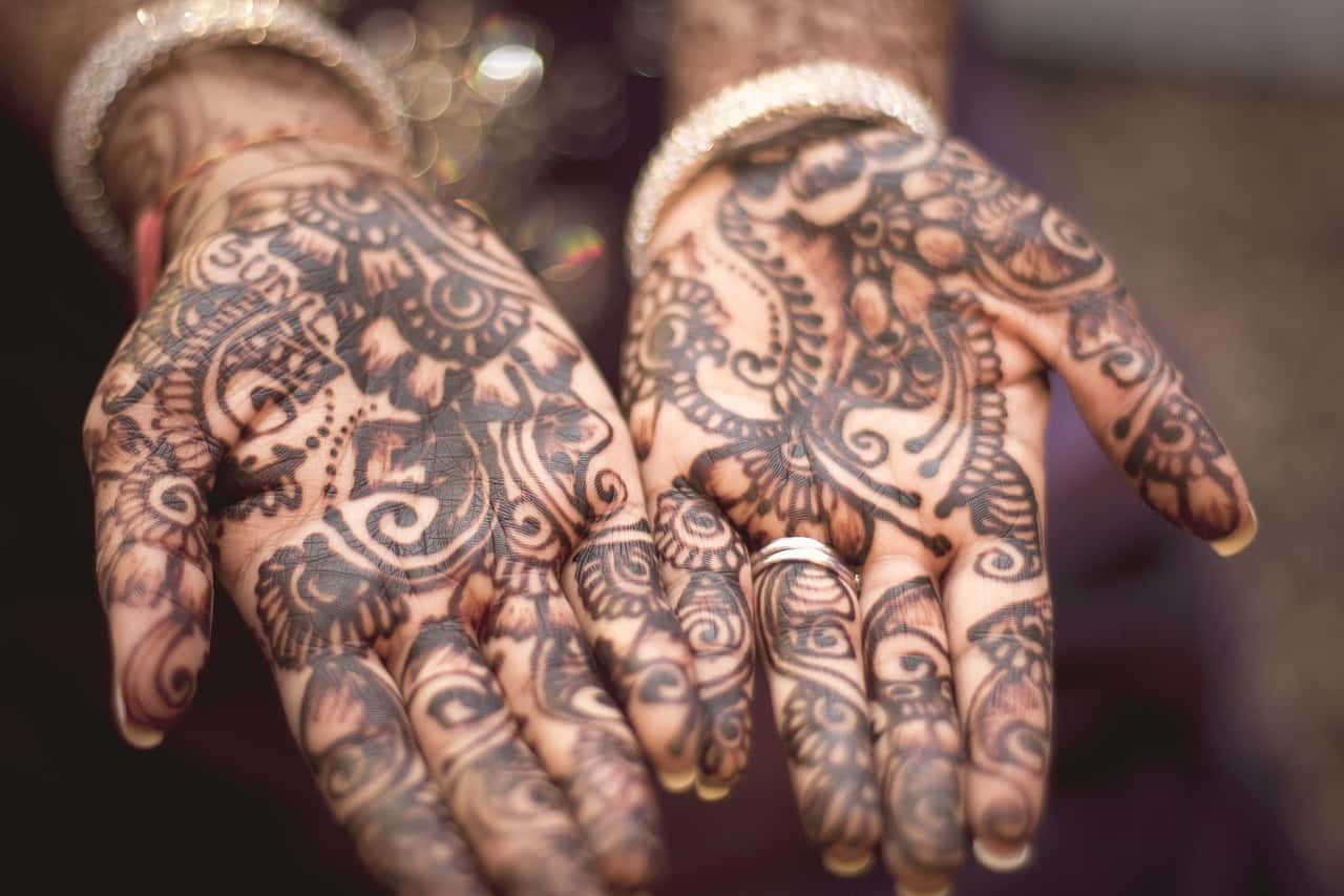 Mehendi on girl's palms