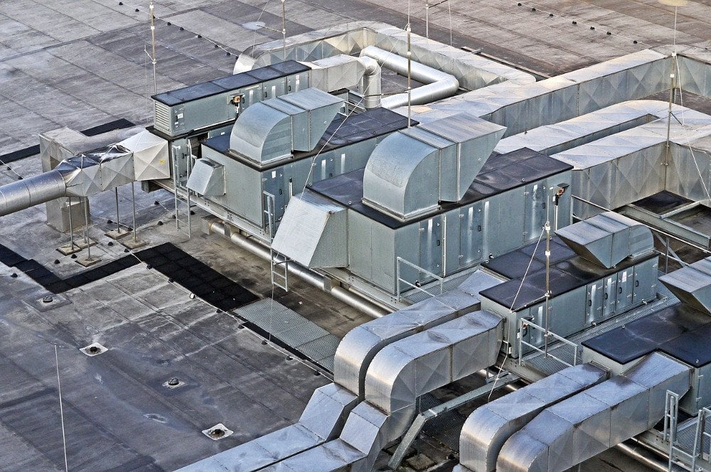 Air conditioning system of a large building