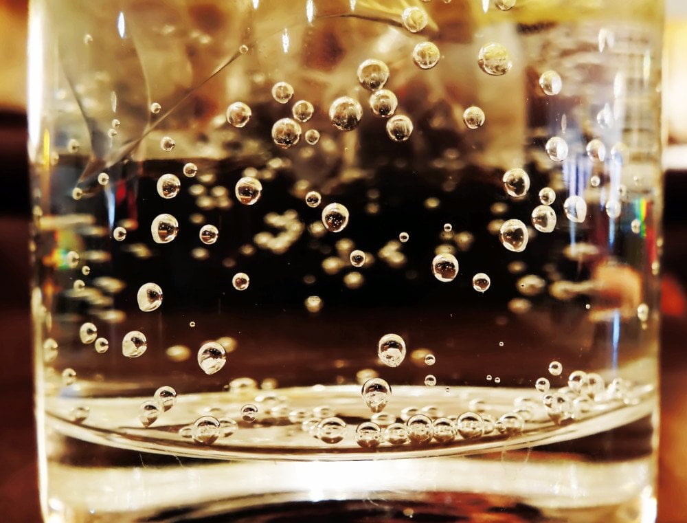 Bubbling soft drink