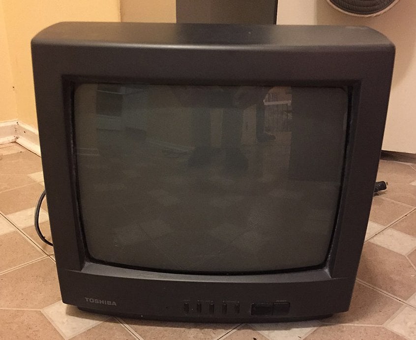 crt old toshiba tv