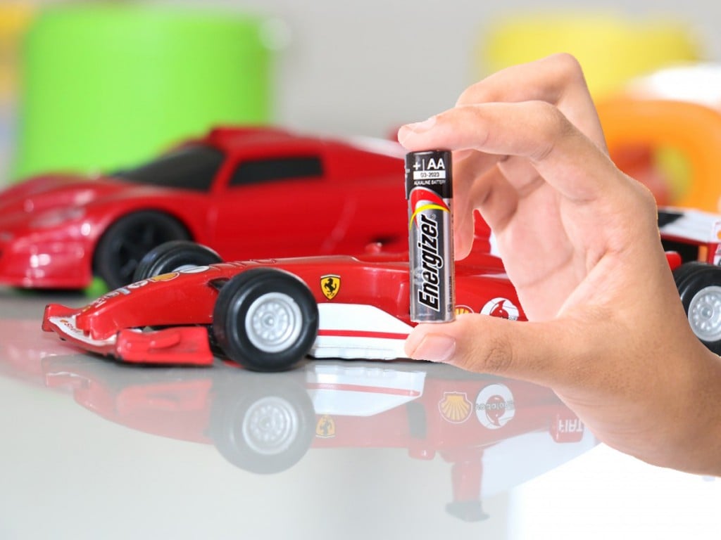 Remote control car batteries