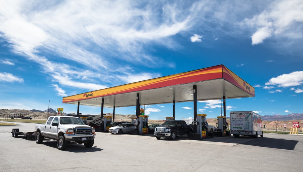 UTAH,USA - APRIL 6, 2019 Love's gas station in summer - Image(Nuk2013)s