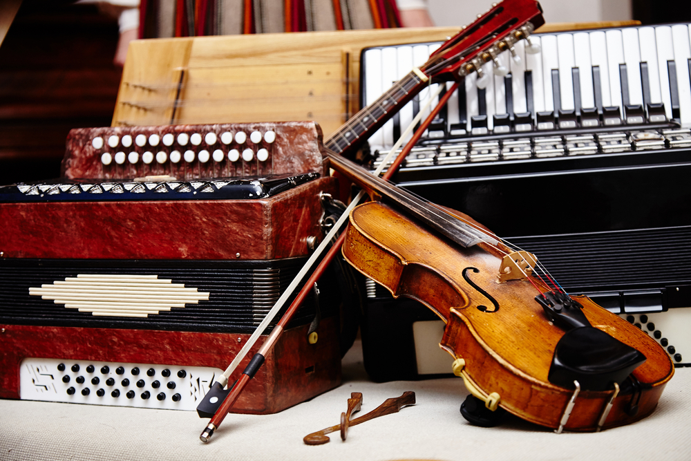 Instrumentos de música étnica diferentes.  Salve cultura.  Mundo étnico.  Instrumentos nacionais.  - Imagem (Anna_Kuzmina) s