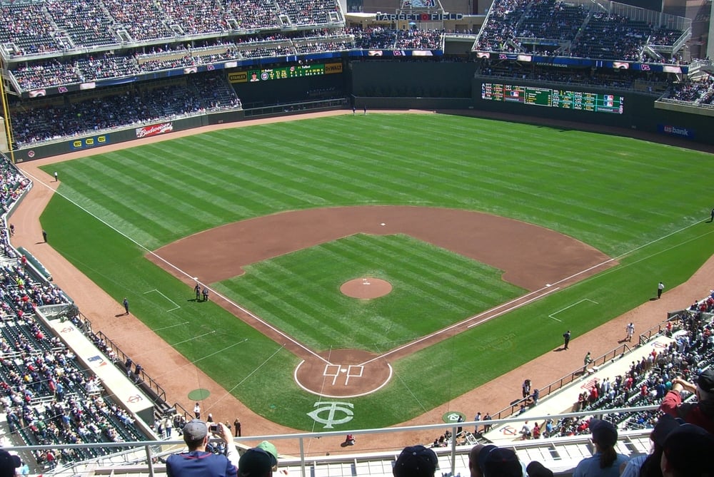 early season game at new Target Field on April 22, 2010 in Minneapolis, Minnesota( Frank Romeo)s