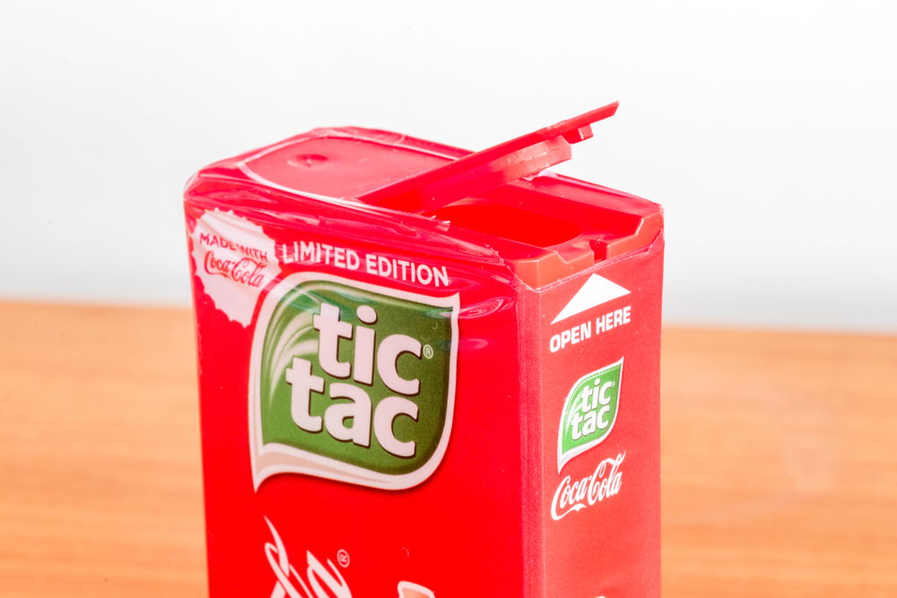Abra a caixa de Tic Tac (Robson90) s aromatizado com Coca-Cola