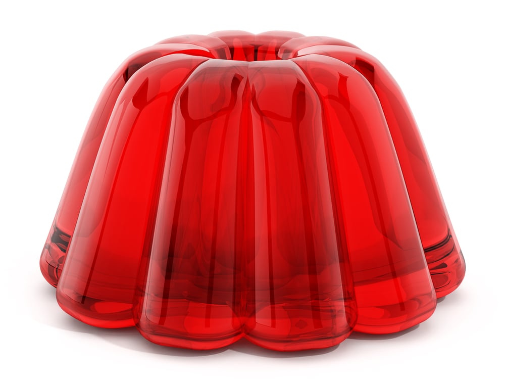 Gelatina vermelha isolada em fundo branco (cigdem) s