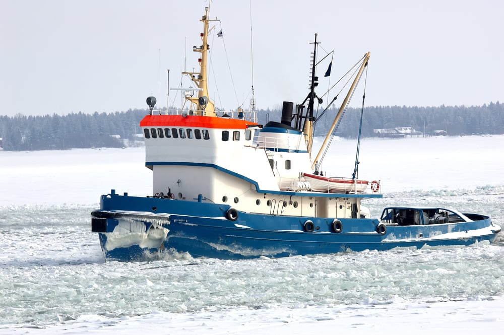 Tug,Boat,Breaking,Ice