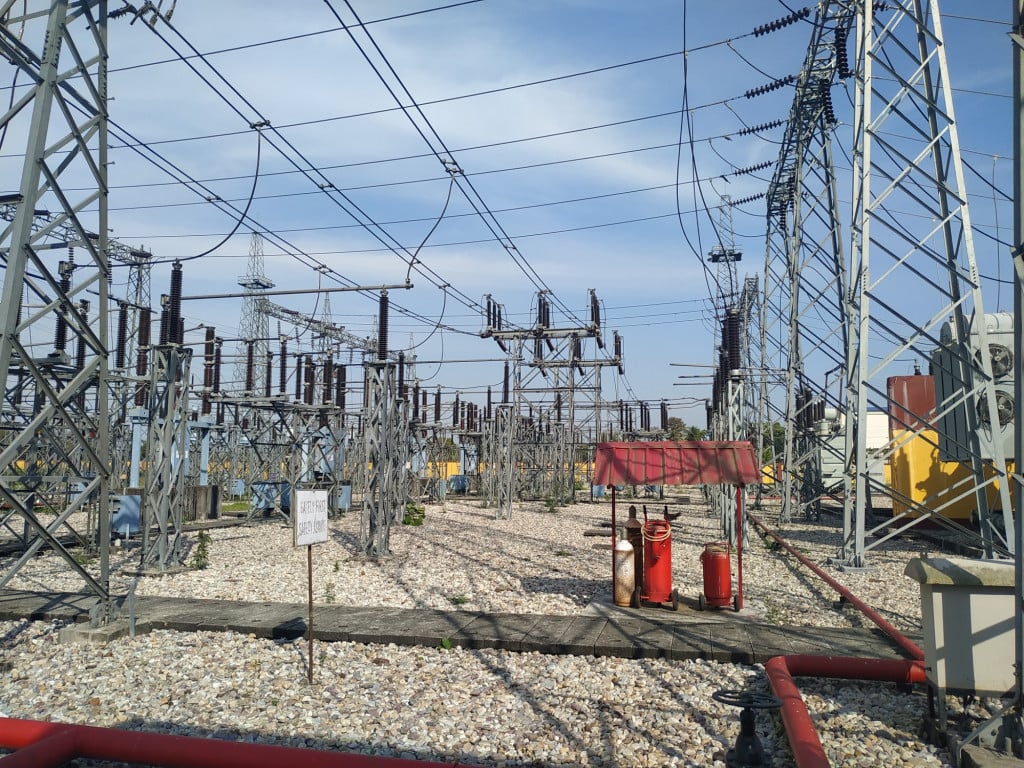 high-voltage-electric-sub-station_t20_KAm440 (1)