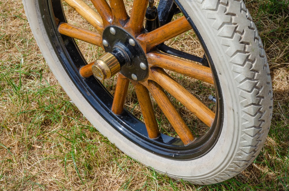 The first car tires were white.