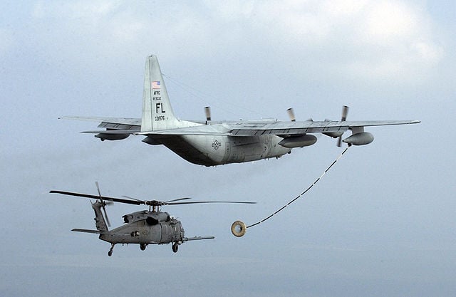640px-Helicopter_aerial_refueling