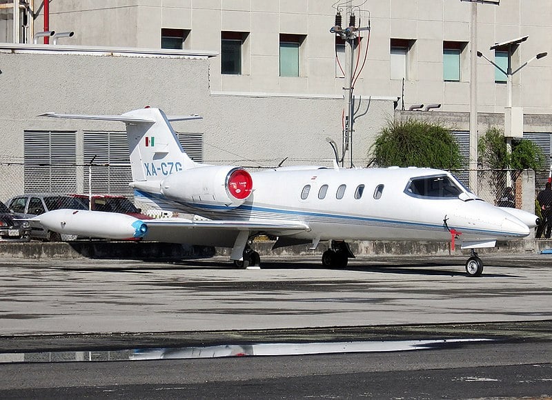 Bombardier_Learjet_35A,_Aero_Jobeni